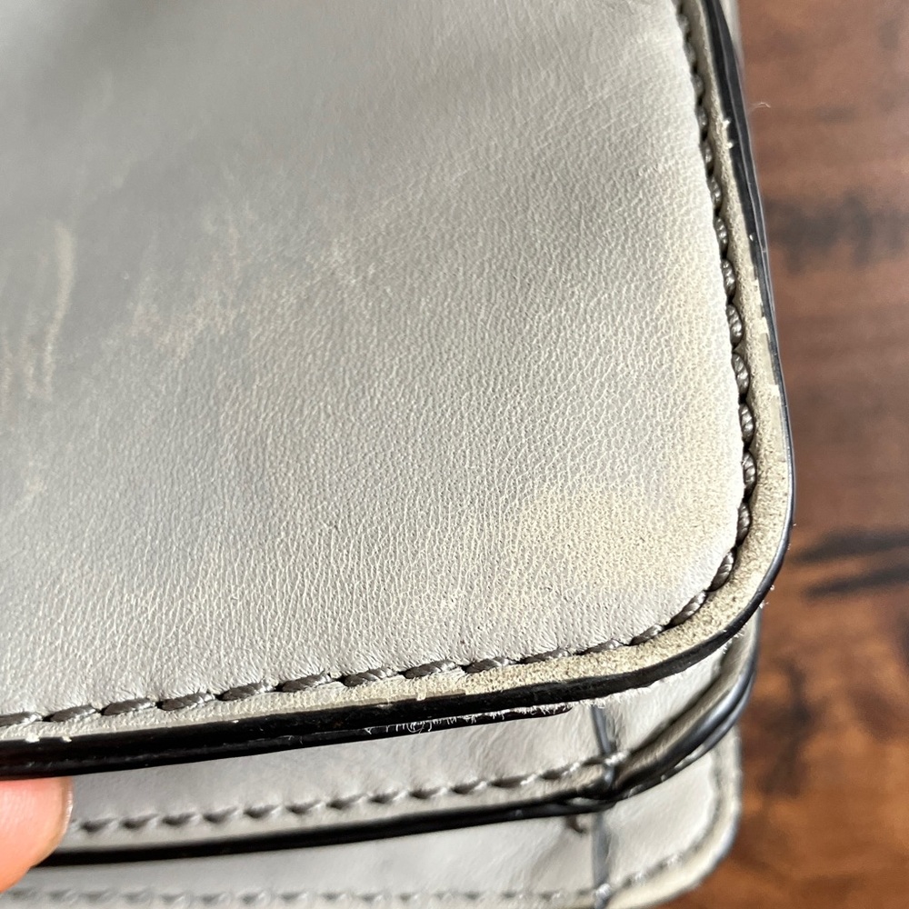 Fossil Finley Gray Leather Shoulder Bag - Picture 8 of 16